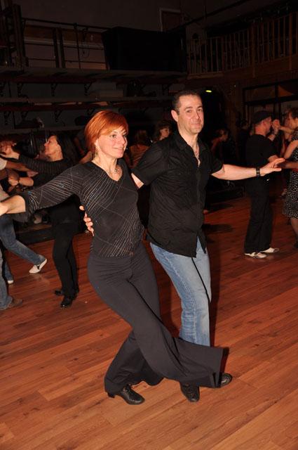 min 2011 12 04 station danse 271